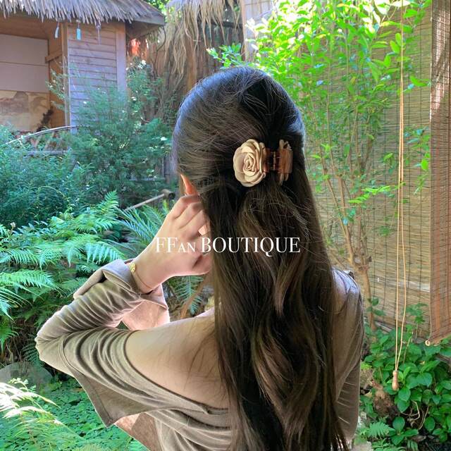 Xiao Xiangfeng Hair Clip Milk Tea Colored Hair Clip Net Red Camellia Hair Clip Super Fairy Small Clip Lady's Headwear at the Back of the Head