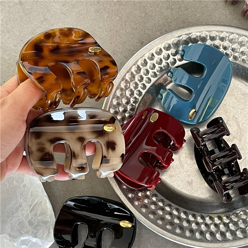 时尚气质 双面金标字母M后脑勺盘发抓夹新款 彩色亚克力发夹发抓,淘宝优惠券,粉丝福利购,淘宝优惠卷