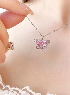 甜美气质粉钻爱心锁骨链