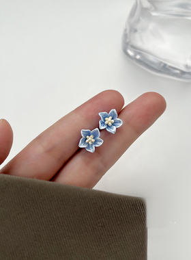 925银针蓝色山茶花耳钉
