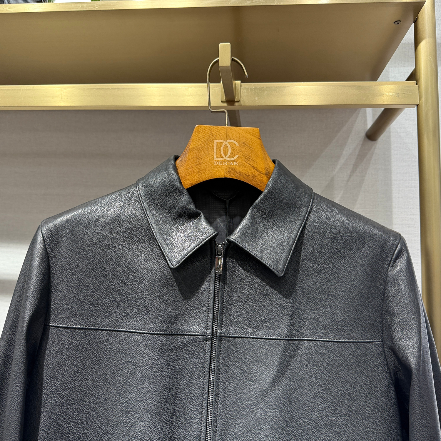 2025新款迪赛DEICAE专柜秋冬正品男士羊皮革皮衣外套713131193 - 图2