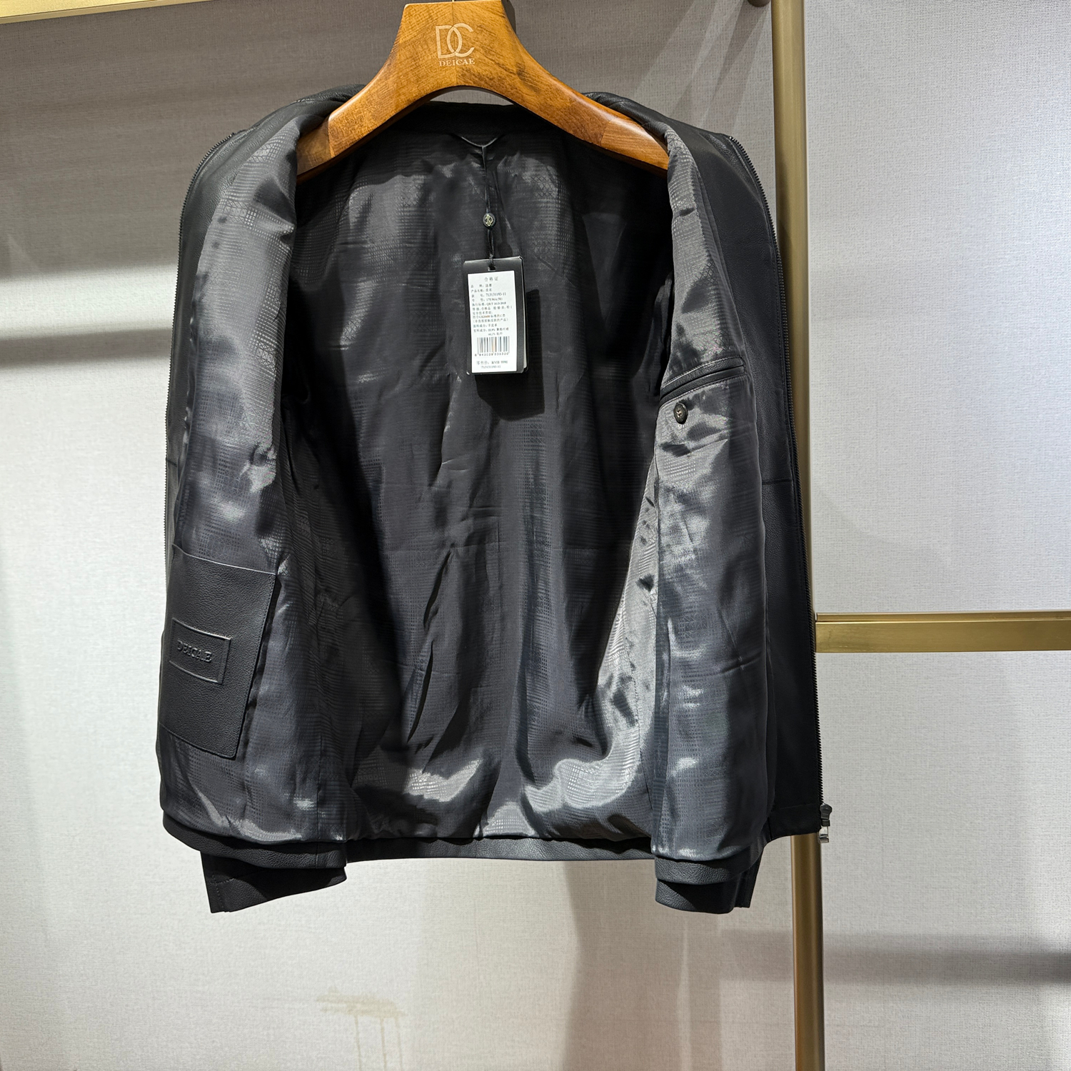 2025新款迪赛DEICAE专柜秋冬正品男士羊皮革皮衣外套713131193 - 图1