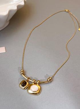 金色方形虎眼石吊坠项链高级感