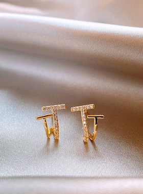 金色字母耳环高级感轻奢耳饰品