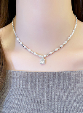 碎银子珍珠拼接方形锆石吊坠项链