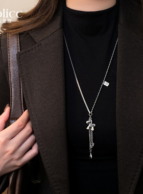 银色钱币小马吊坠长项链高级感