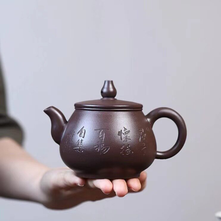 Authentic Yixing purple clay pot, original ore, stale old purple clay, Baifu Zile Palace Lantern Pot, high-end teapot, tea set gift
