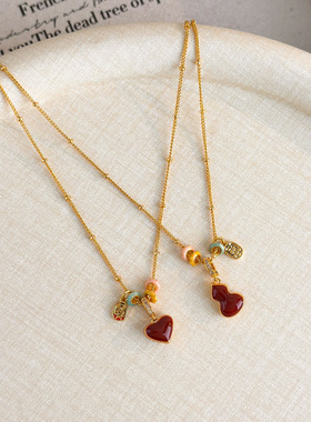 双面红色贝壳葫芦爱心吊坠串珠毛衣项链女秋冬配饰高级感2025新款