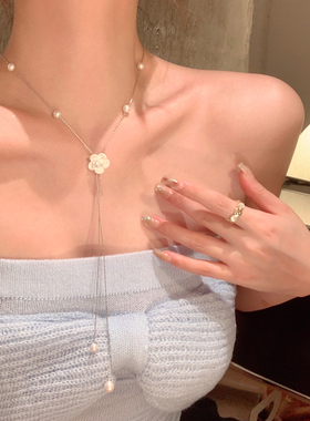 秋冬山茶花珍珠吊坠项链女锁骨链