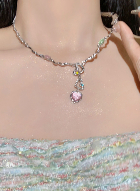 粉色爱心项链小众设计颈链锁骨链