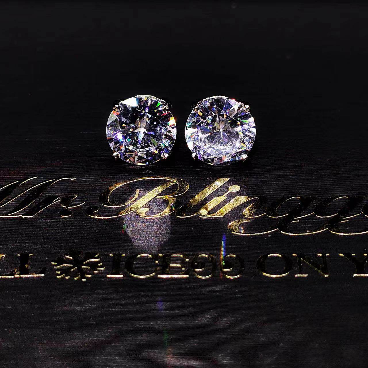 Mr.Blingggggg European and American hip-hop jewelry S925 silver rapper four-prong four-carat prong super flash diamond earrings
