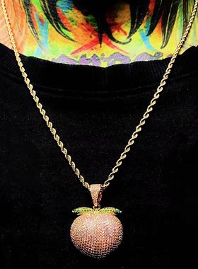 Mr.Bling情侣款骚粉满钻蜜桃吊坠