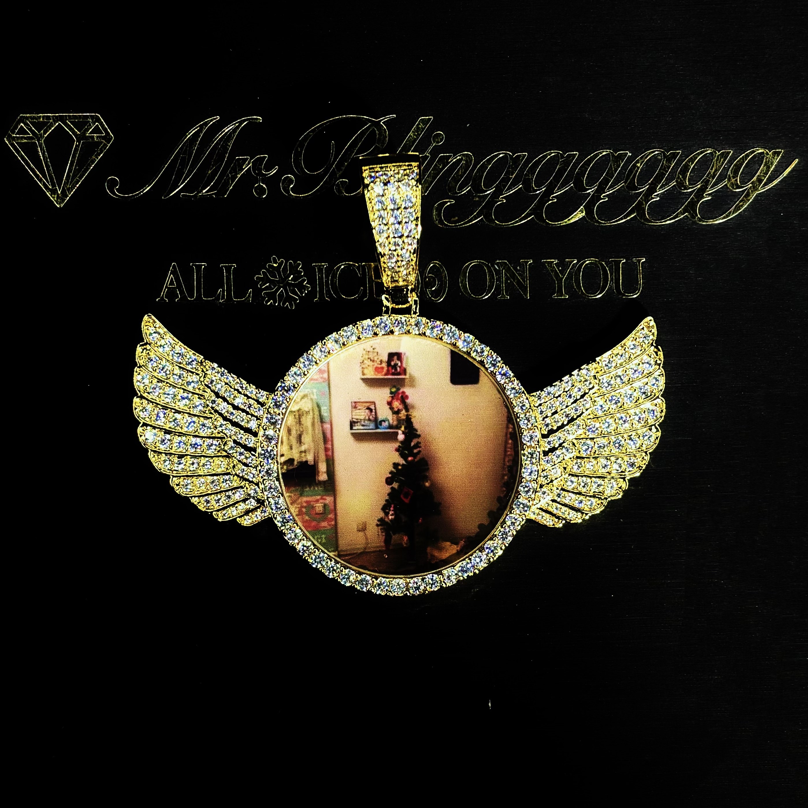 Mr.Blingggggg European and American hip-hop jewelry full diamond customized angel wings photo frame can be engraved pendant