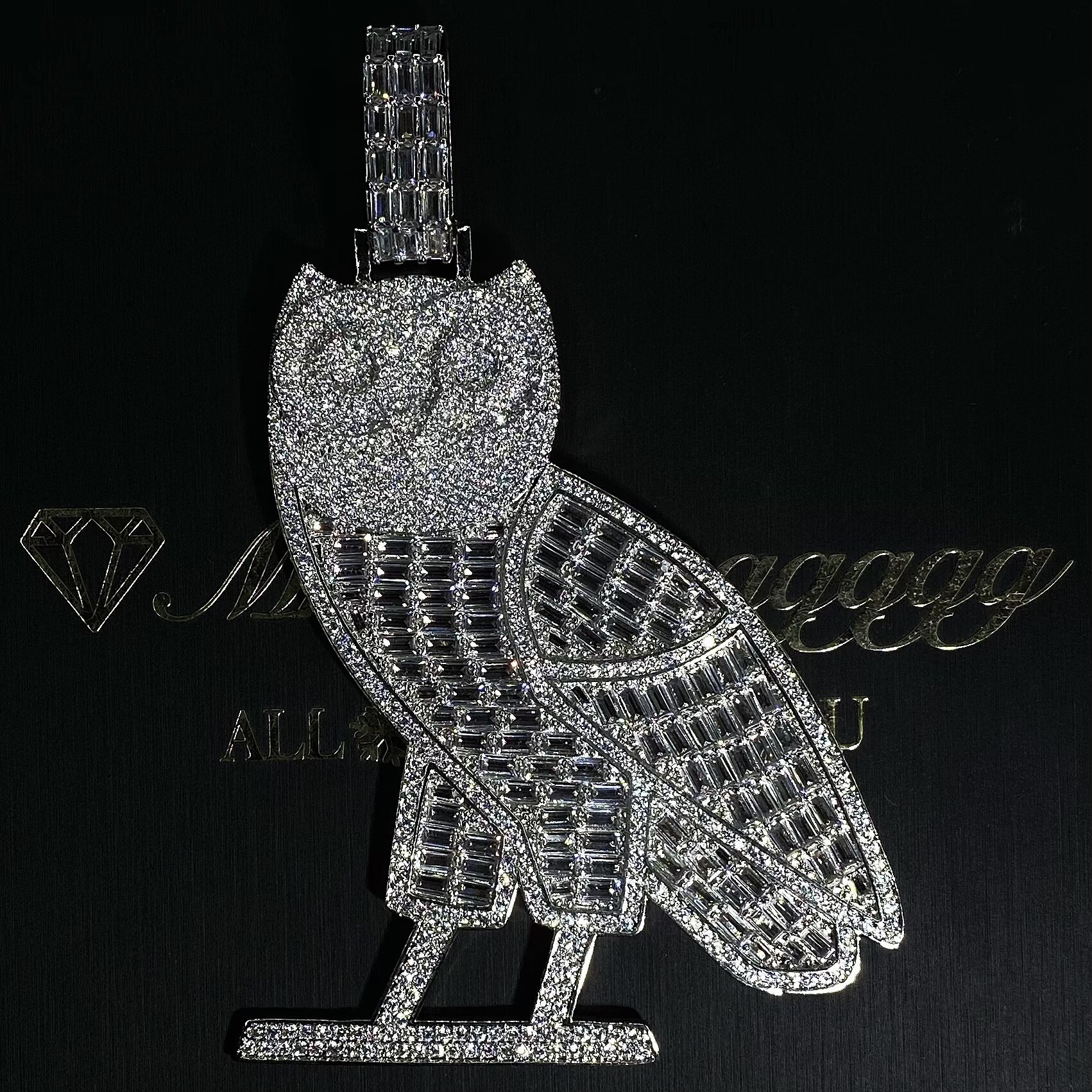 Mr.Blingggggg European and American hip-hop Drake's same style full diamond mixed inlaid OVO owl rap pendant