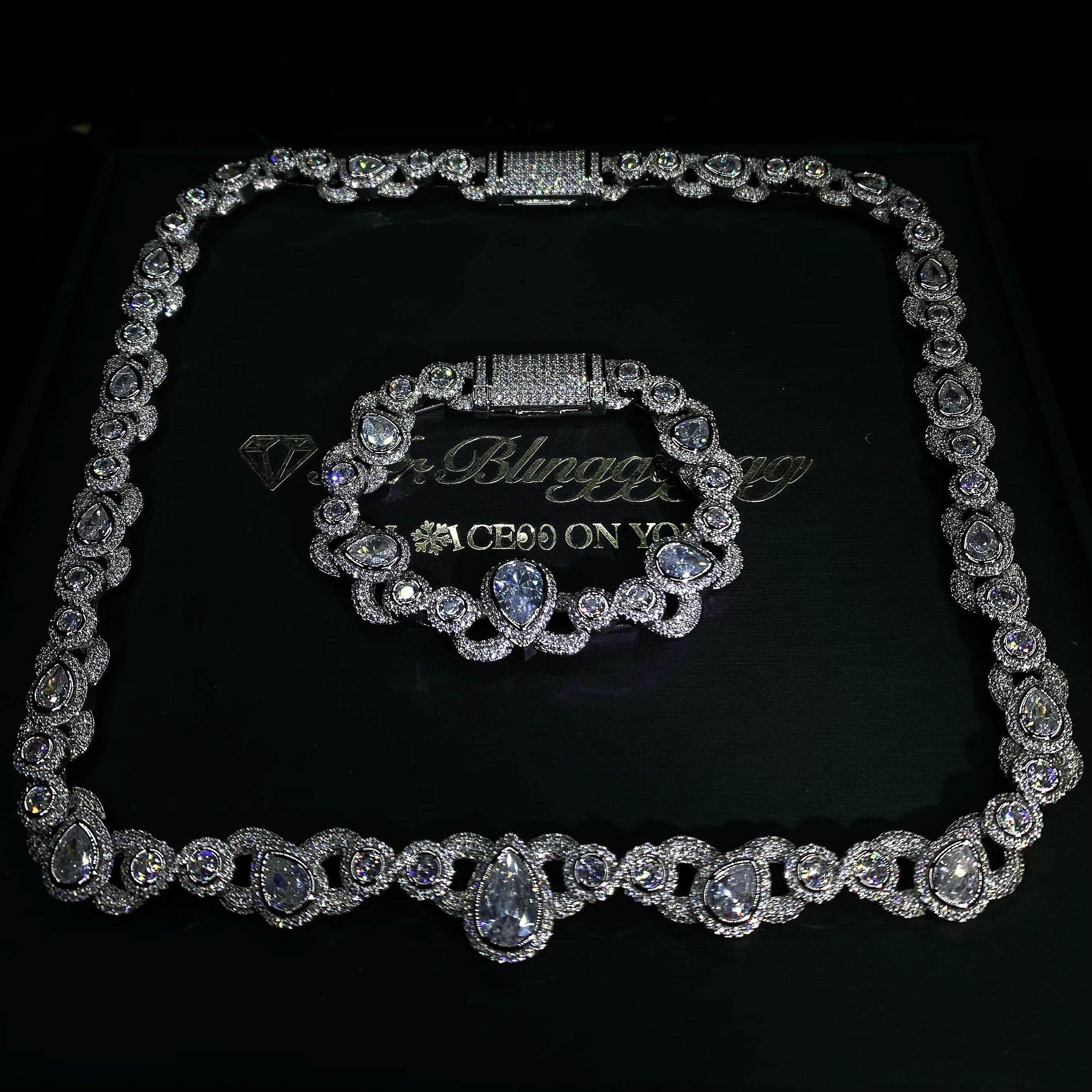 Mr.Blingggggg European and American hip-hop full diamond mixed mobius drop diamond couple Cuban chain