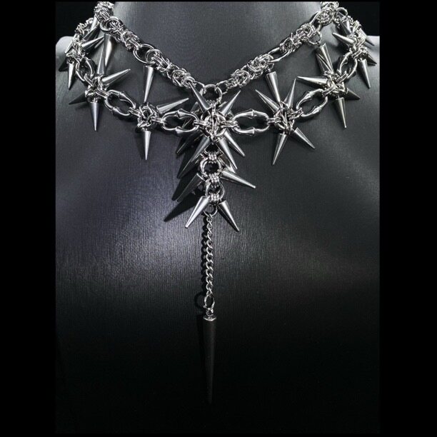 Mr.Blingggggg European and American hip-hop stainless steel non-fading couple style personalized dark gothic style spiked necklace