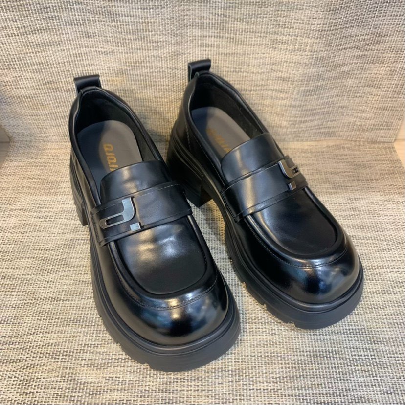 英伦风真皮乐福鞋女2026春新款法式深口单鞋复古厚底粗跟小皮鞋,淘宝优惠券,粉丝福利购,淘宝优惠卷