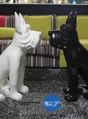 现代家居卡通版德国两色落地摆件