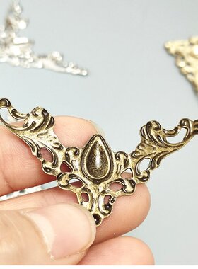 五金铁皮包角工艺金属边角贴