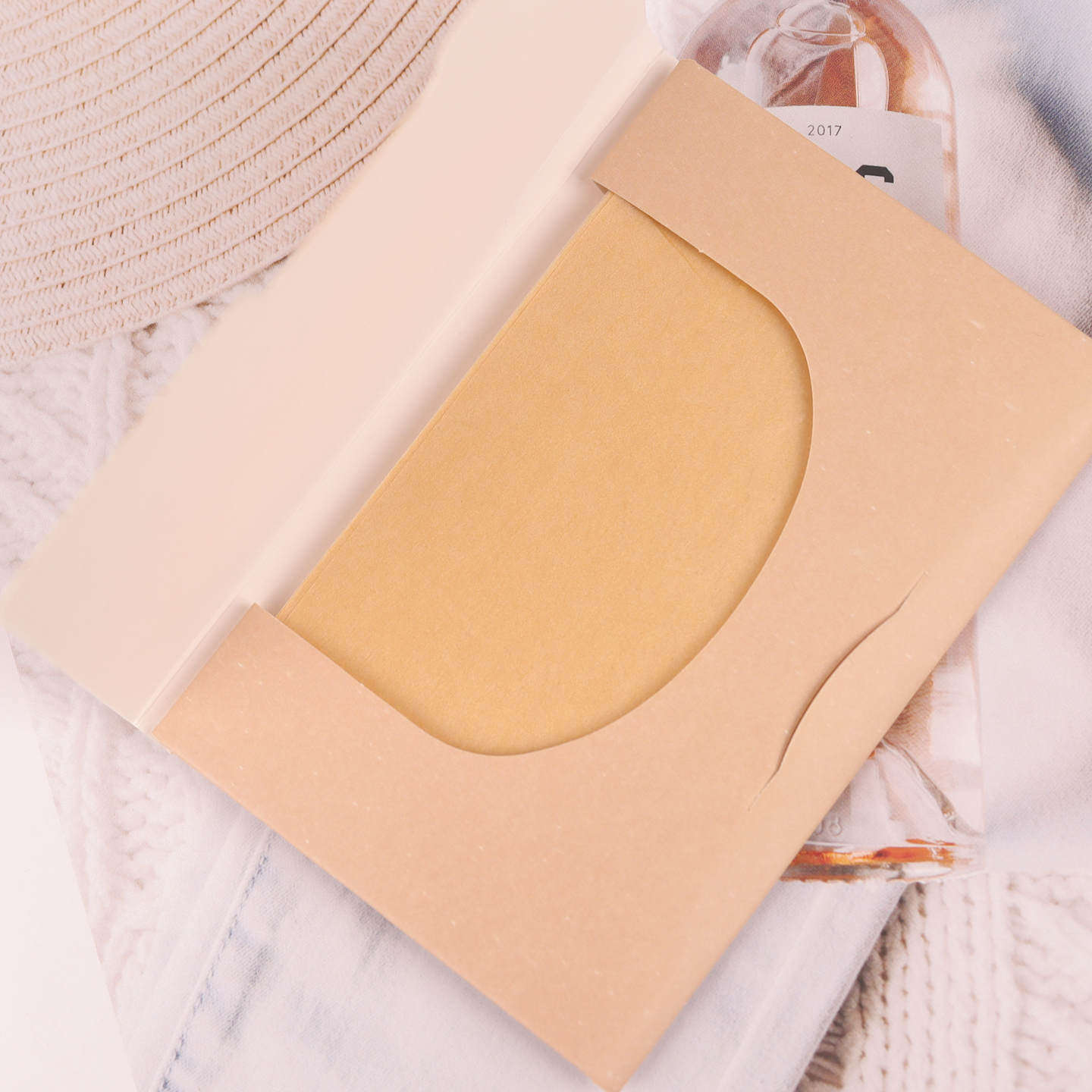 日本本土便携面油吸油纸100枚装控油吸油膜面部护理纸天然素材,淘宝优惠券,粉丝福利购,淘宝优惠卷