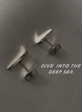 潜入深海胜利对勾耳运动健身耳钉
