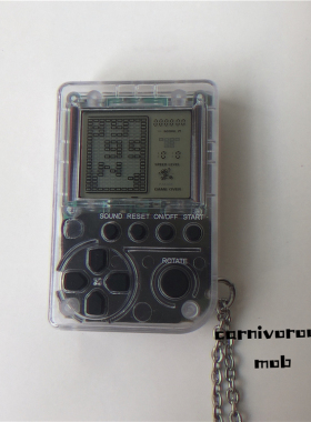 潜入深海复古游戏机ins项链