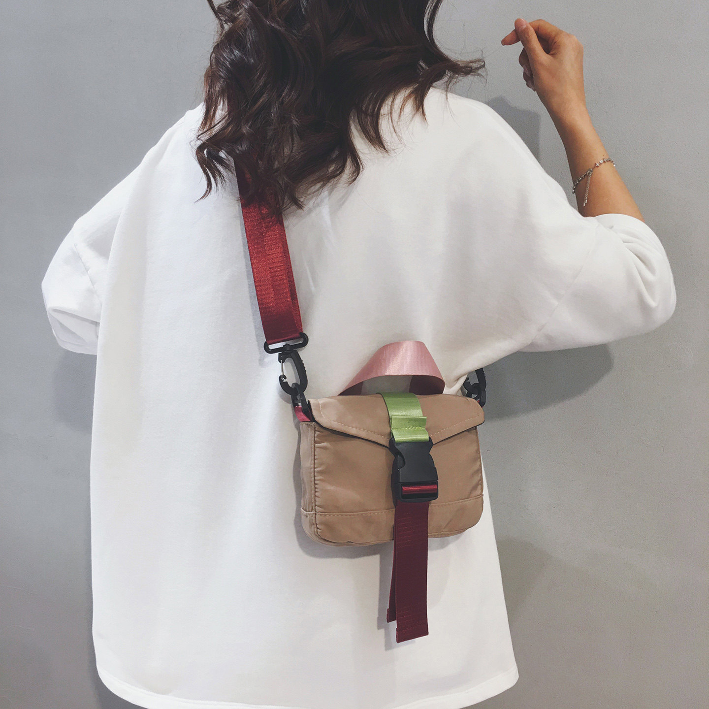 Lightweight waterproof nylon bag women's commuting small square bag 2026 new fashion outdoor sports shoulder crossbody bag