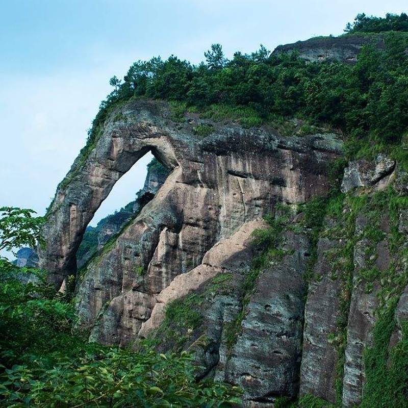 上饶出发鹰潭龙虎山象鼻山公园一日(已含竹筏+观光车赠送中餐) - 图3