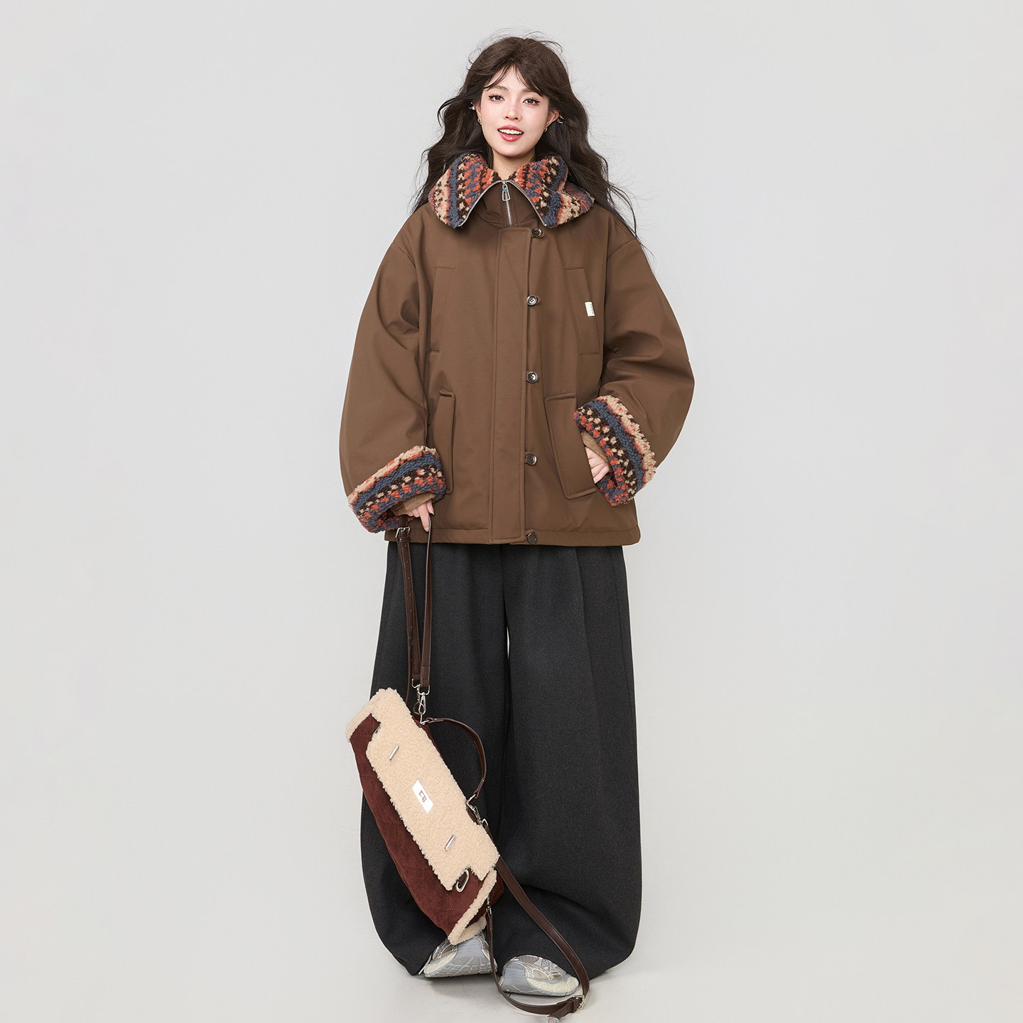 KEIKO 巴恩风羊羔毛拼接派克服棉衣2025冬季复古棕色工装加厚外套,淘宝优惠券,粉丝福利购,淘宝优惠卷