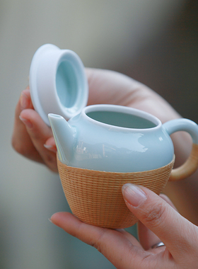 非遗手工艺瓷胎竹编青瓷作品