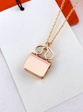 字母项链不锈钢包包吊坠钛钢