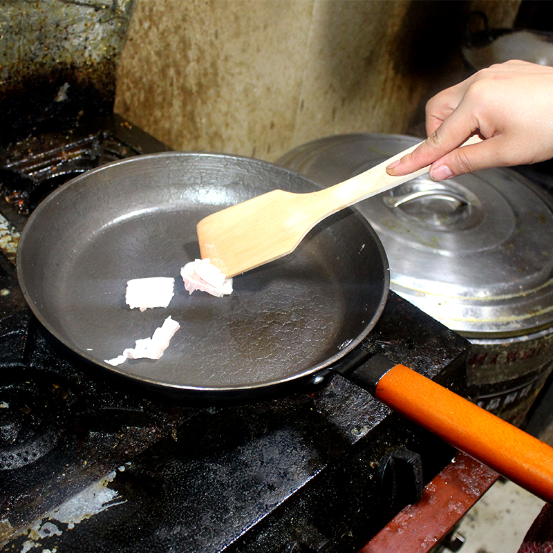 鏊子煎饼家用燃气烙饼鏊子摊饼生铁加厚平底锅老式做杂粮煎饼工具-图1