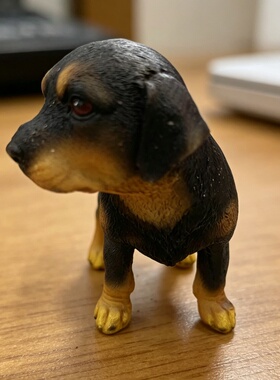 仿真罗威纳幼犬摆件树脂小狗模型家居桌面装饰车载庭院造景工艺品
