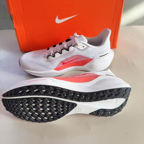 Nike Pegasus41 PRM女款白红色防滑耐磨透气低帮跑步鞋FD2723-109 - 图3