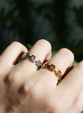 经典造型。S925纯银镀金镂空链条设计闪亮戒指环简约高级百搭质感