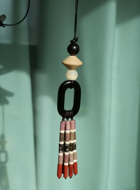 诗情画意。天然红粉黑花色天然石流苏吊坠长款皮绳项链秋冬毛衣