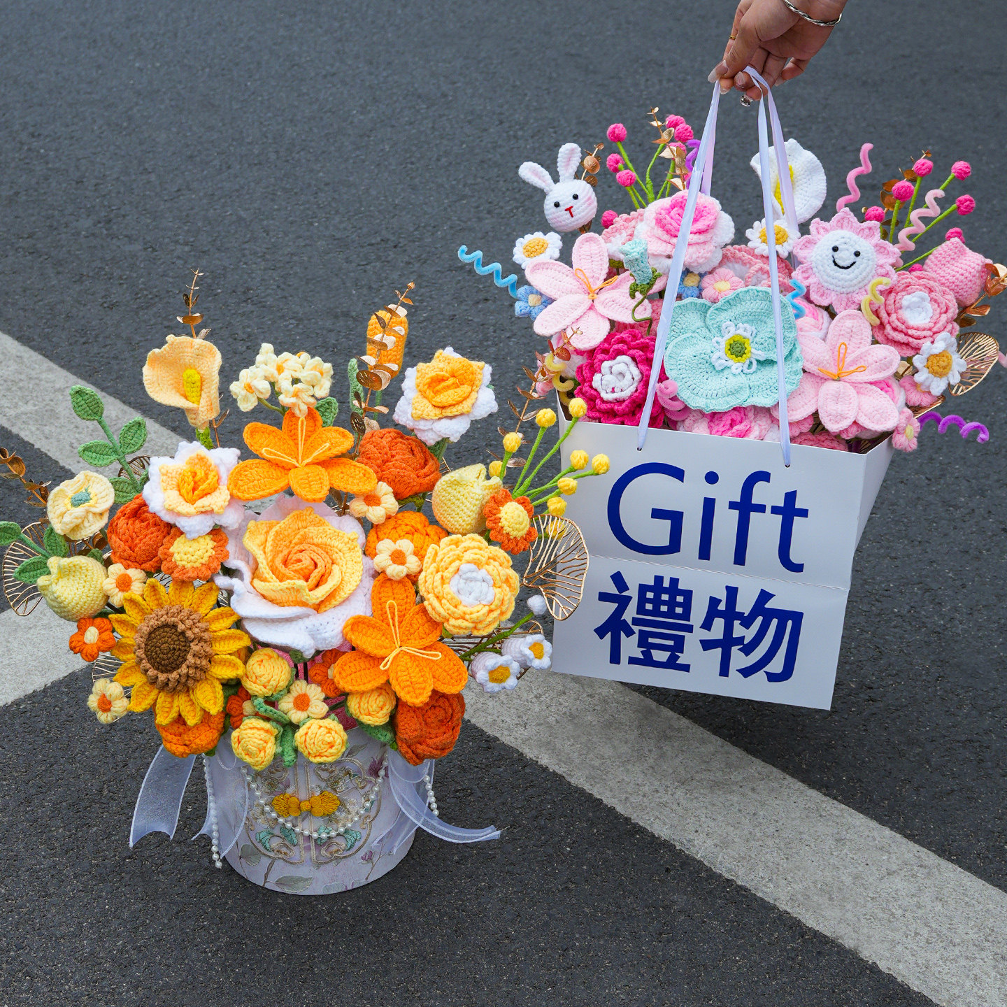 2026新年乔迁新居搬家生日礼物手工钩针织玫瑰毛线花束抱抱桶成品,淘宝优惠券,粉丝福利购,淘宝优惠卷