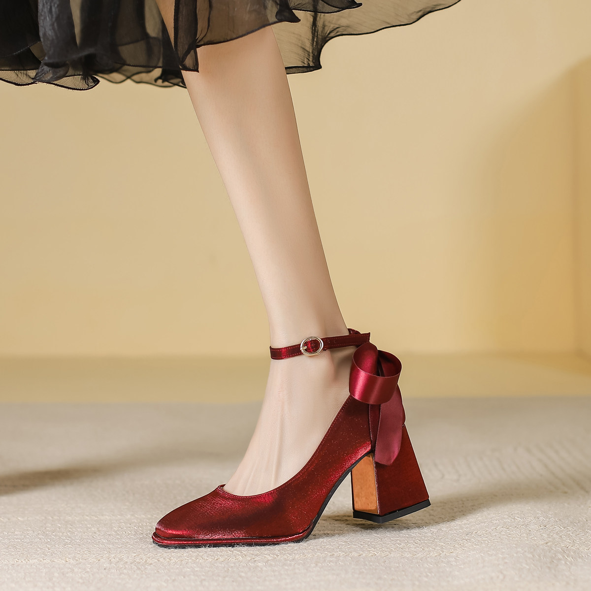 一字带方头高跟鞋女酒红色婚鞋禾秀婚纱两穿2025新款法式粗跟单鞋,淘宝优惠券,粉丝福利购,淘宝优惠卷