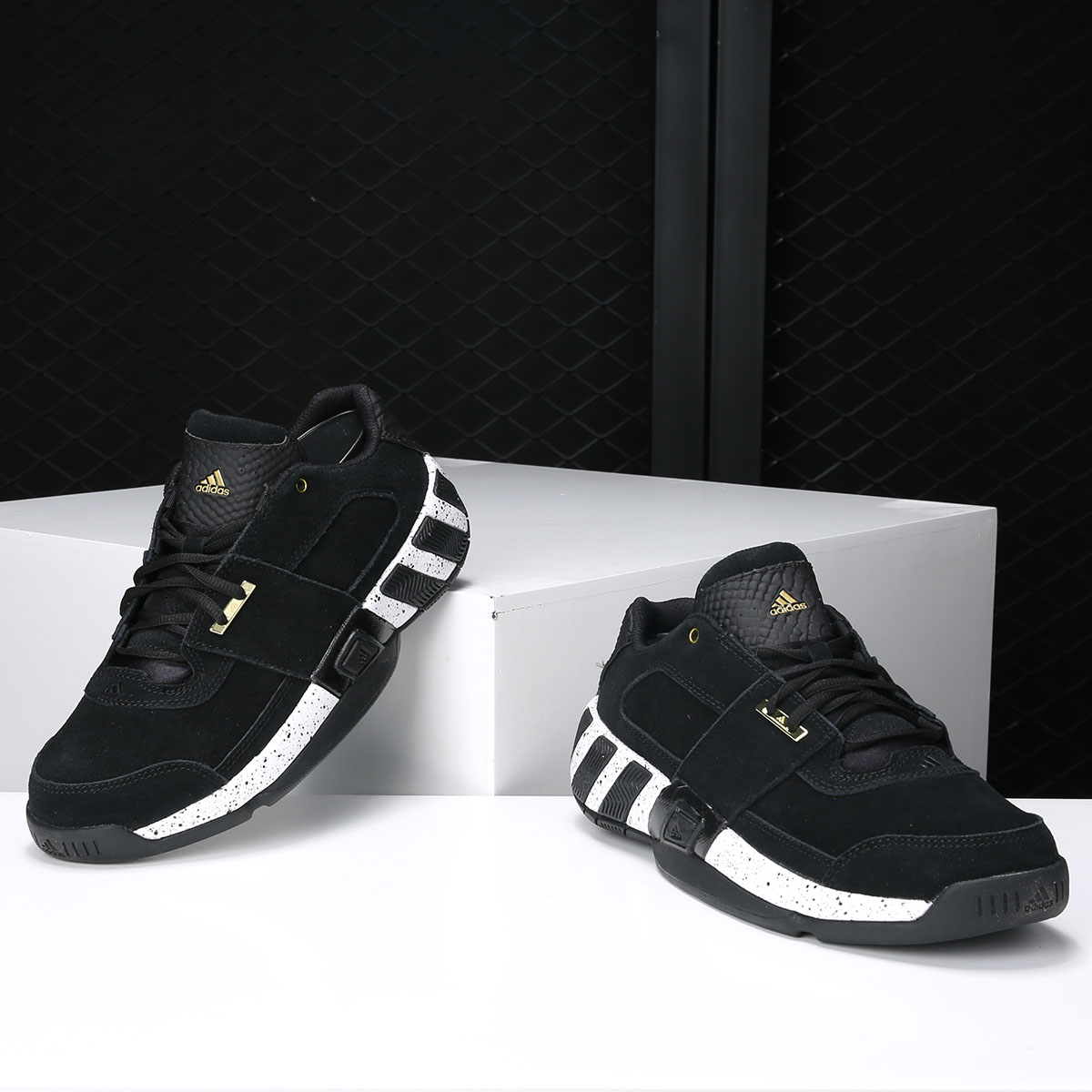 Adidas/阿迪达斯正品 Regulate阿里纳斯战靴休闲篮球鞋 CG5278-图1