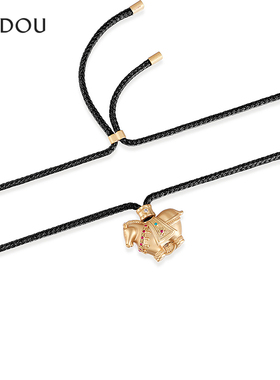 AJIDOU阿吉豆玄马迎福系列胖嘟嘟唐朝马吊坠棉绳项链生肖马