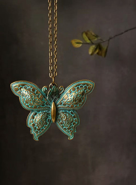 子木。新中式禅意简约青铜绿蝴蝶毛衣链项链创意吊坠长项链锁骨链