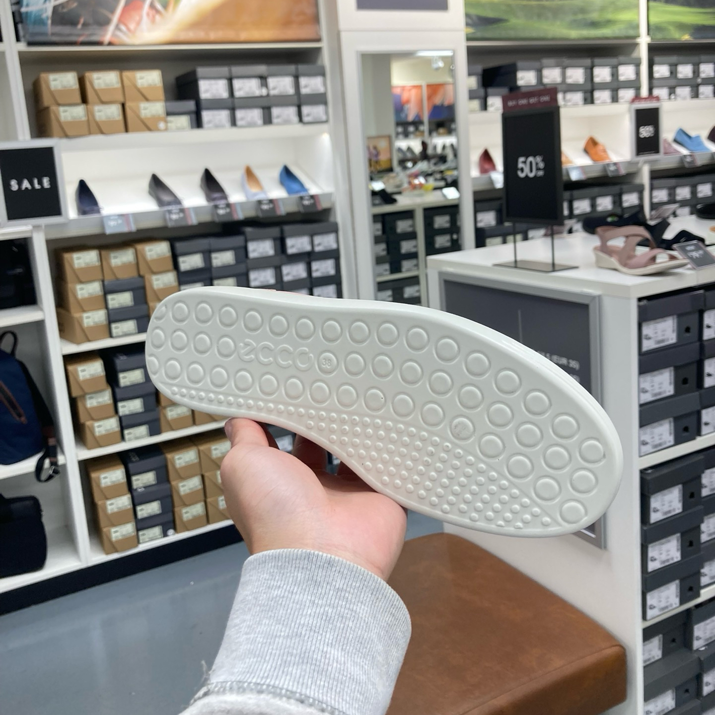 ECCO爱步女鞋经典舒适百搭防滑耐磨板鞋真皮小白鞋218653柔酷7 - 图2