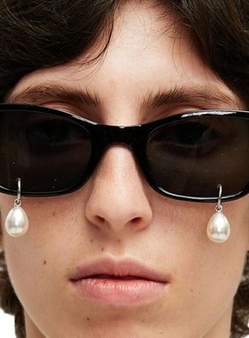 单边不规则形珍珠水滴状吊坠墨镜太阳眼镜SUNGLASSES小众走秀风