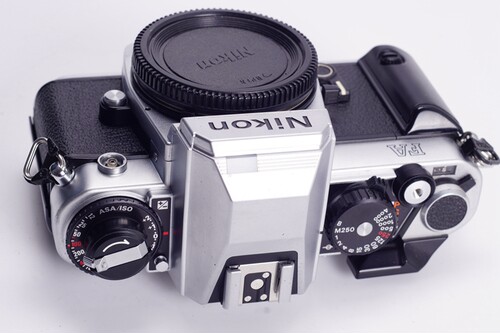 尼康NIKON FA 银黑高端钛帘胶片单反相机单机可配35 50镜头优于FM - 图0