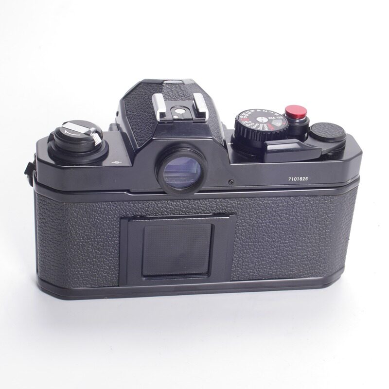 Nikon NIKONFM2 early black paint titanium curtain machine
