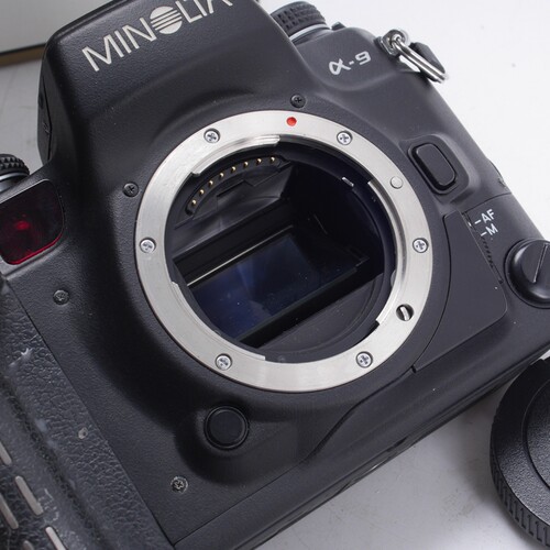 美能达MINOLTA A9 高端高速A口自动专业胶片单反相机 带包装97新 - 图3
