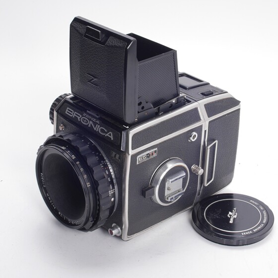 Bronica medium format film camera Hasselblad Japan