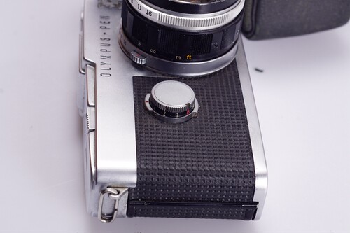 奥林巴斯 OLYMPUS PEN F 大F 38/1.8 半格胶片单反相机 机械96新 - 图2