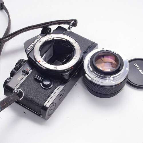 奥林巴斯OLYMPUS OM2 50/1.4 胶片单反相机 文艺复古黑漆版本95新 - 图2