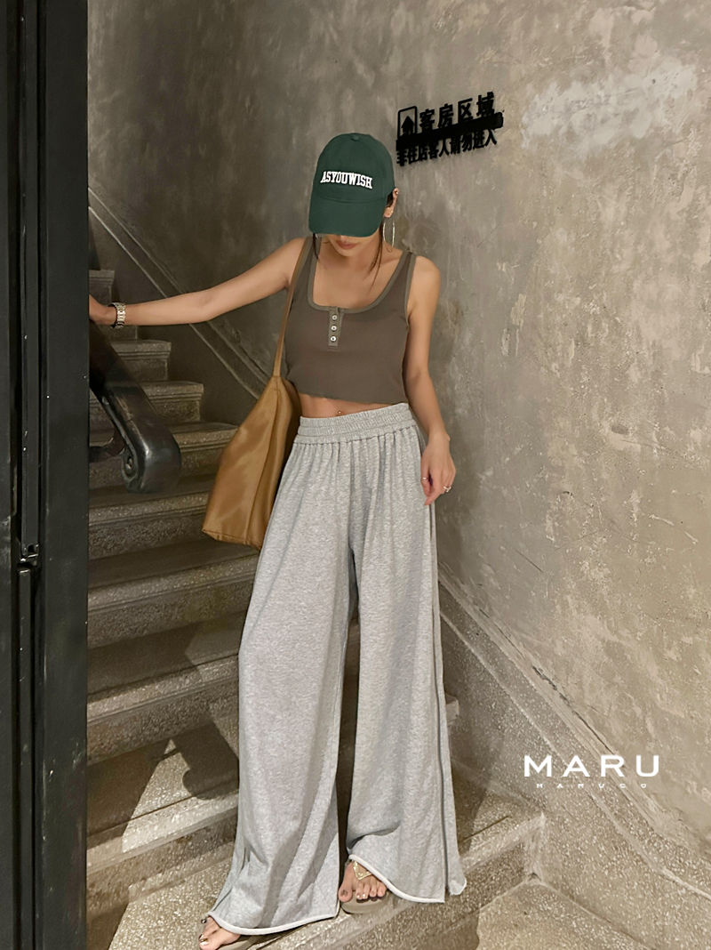 丸丸Maru 本命单品！私服系扣方领背心短款性感露脐打底 - 图1